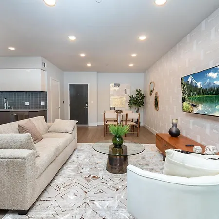 Luxurious 2Br Condo In K-Town W/ Private Balcony! Los Angeles Exterior photo