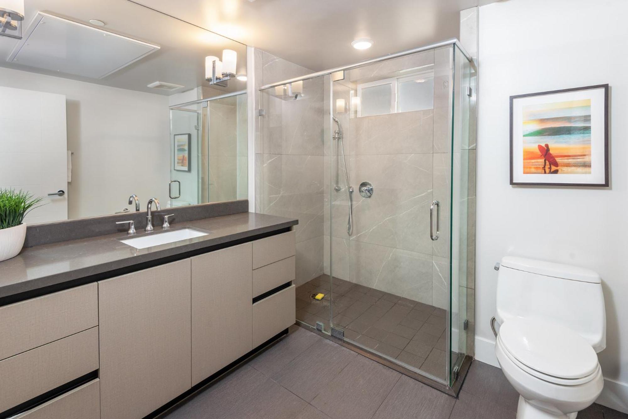 Luxurious 2br In K-town W/ Private Balcony! Appartamento